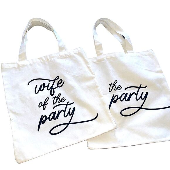 Cotton canvas tote bags (2) in the set. 13.5” x 14”. Perfect hostess gift - Picture 1 of 4